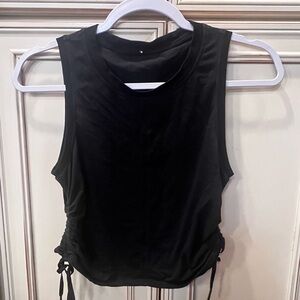 Lululemon Black stretchy Sleeveless Women's Top size 4